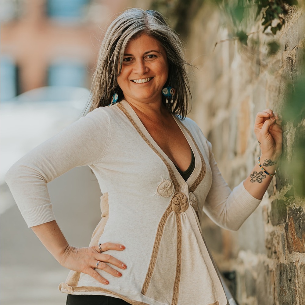 Meet your Posher, Cynthia